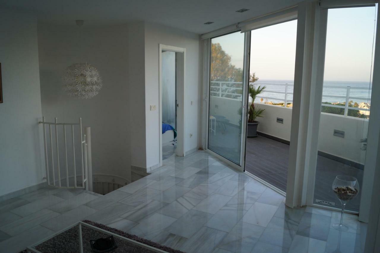Costabella Penthouse Apartment มาร์เบยา ภายนอก รูปภาพ